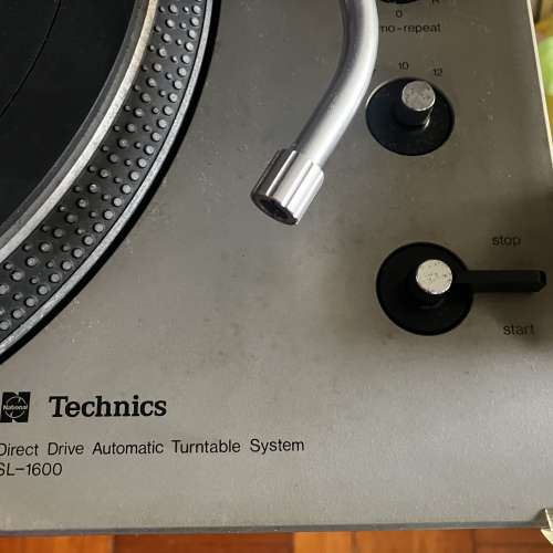 Technics SL-1600 黑膠唱盤