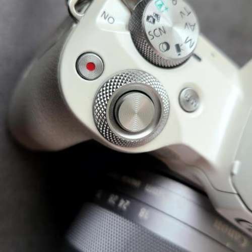 Canon EOS M50 Mark II White + 1 Lens