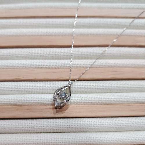 鉑金天然鑽石舞動頸鍊 Pt900 Platinum Dancing Diamond Necklace 0.30ct