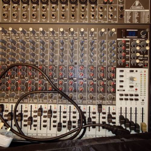 Behringer henyx2442FX混音器mixer