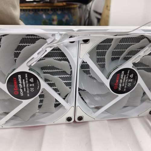 ENERMAX 雙風扇 240 水冷 只AM4 扣具