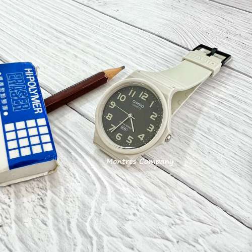 Montres Company 香港註冊公司(32年老店) 卡西歐 CASIO 數字 白黑色 MQ24 MQ24UC M...