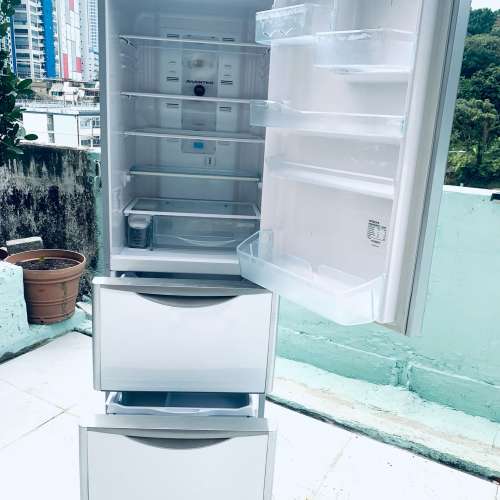 雪櫃 三門 大容量 可自動制冰 R-SG37BPH 白珍珠色 100%正常 九成新以上 包送貨安裝 ...