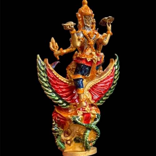 龍婆醒 2560 
帕賴賴騎鷹神  一期龍也小立尊