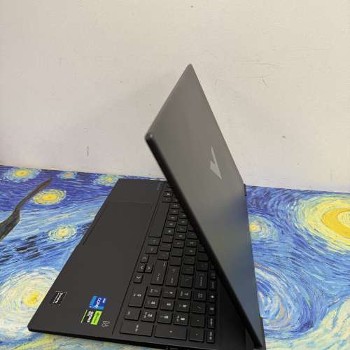 (HP4050獨顯頂級電競)HP 15.6吋Mon 頂級電競Victus/i7-13700H/ 4,8,16,32GB Ram/12...