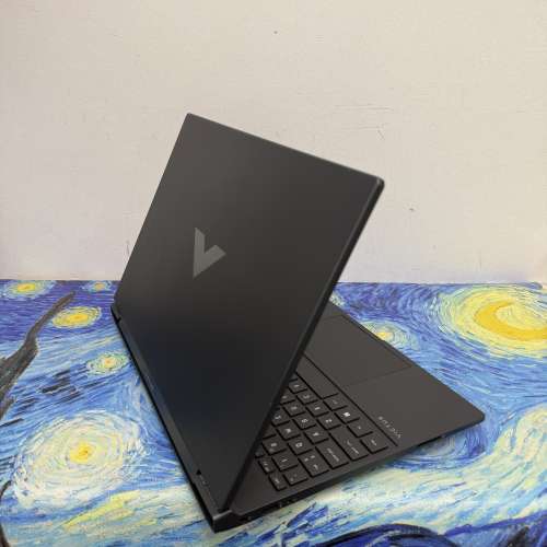 (HP4050獨顯頂級電競)HP 15.6吋Mon 頂級電競Victus/i7-13700H/ 4,8,16,32GB Ram/12...