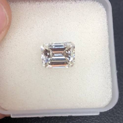 天然南非真鑽石，祖母綠型(Emerald Cut)