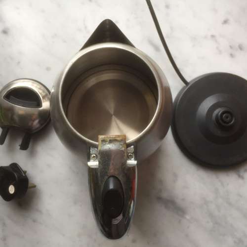 $50 70%新 電熱水煲 Cordless Kettle EHA-1009 1.8L 1800W
