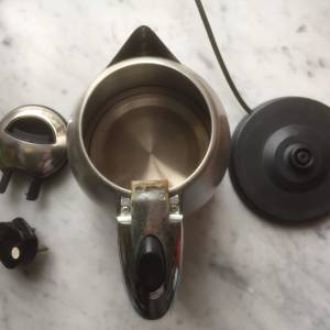$50 70%新 電熱水煲 Cordless Kettle EHA-1009 1.8L 1800W