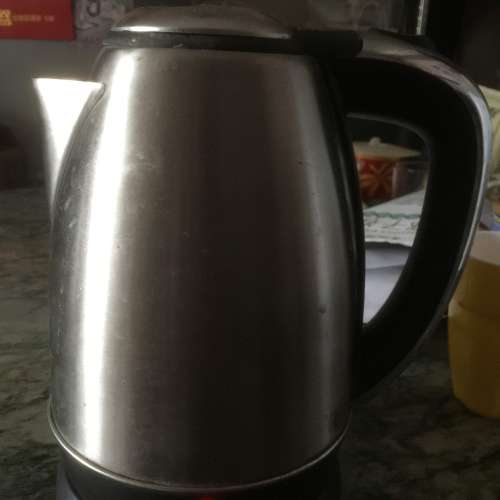 $50 70%新 電熱水煲 Cordless Kettle EHA-1009 1.8L 1800W