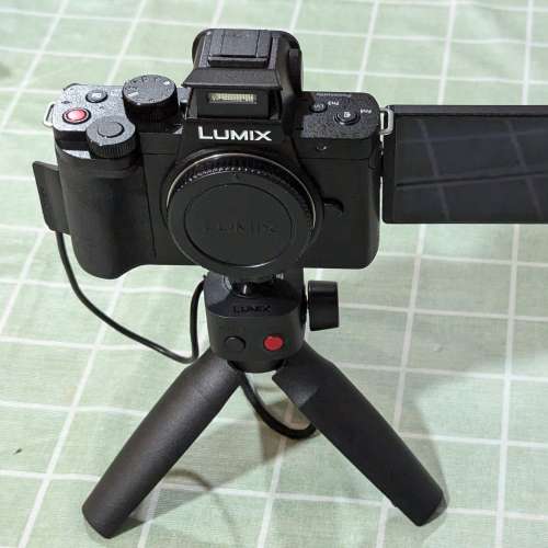 Panasonic Lumix G100+原裝遙控三腳架