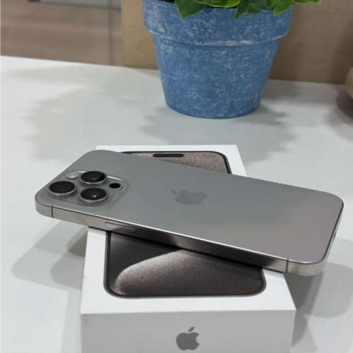 【急放超值價】iPhone 15 Pro Max 1TB 钛金屬原色｜附全套配件+保貼