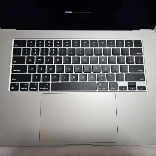Apple Macbook Air M3 15" (星光色)