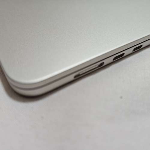 Apple Macbook Air M3 15" (星光色)
