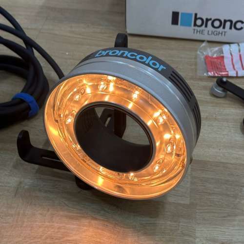 Broncolor Ring flash C + beauty reflector + para adapter 全套