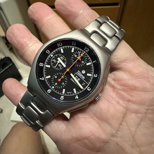 tutima Military lemania 5100 Germany 字樣少有於4-5 字位, 有盒、有出世紙、說明...