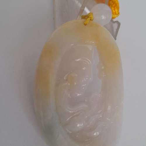 翡翠A玉，悟道手把件/吊件，約62x38x7mm.冰種略帶淺黃色調，好工，款式獨特，佩帶及...