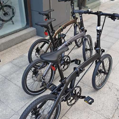 2025 車架平焊款 DAHON P10 (PAA003) 10速油剎 20吋鋁合金折叠車 送水架前後蛙燈叮叮