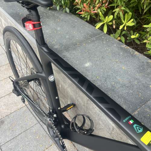 2025 新款 JAVA FUOCO TOP 火6 24速 油剎桶軸 碳刀碳纖維公路車 送水架前後蛙燈