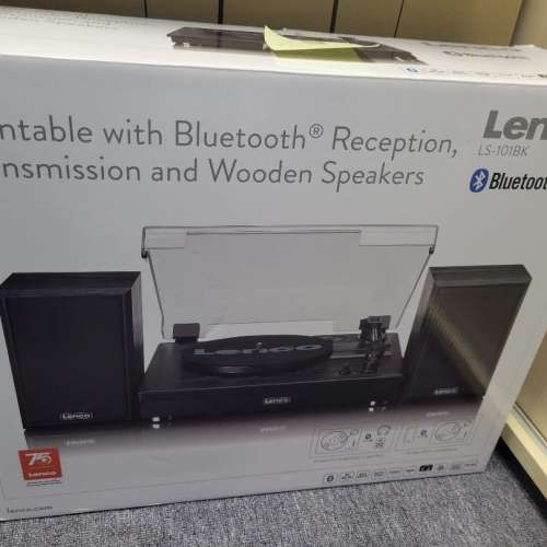 Brand new Lenco 全新未開封黑木色黑膠唱機連唱針