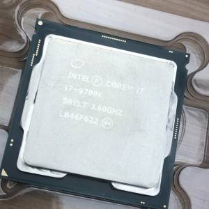 全新DELL機拆出 (I7-9700k CPU)
