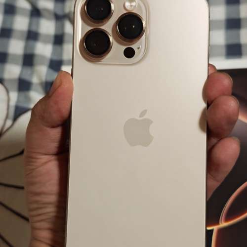 99.9% NEW 港行 iPhone 16 pro max 沙漠色 256GB