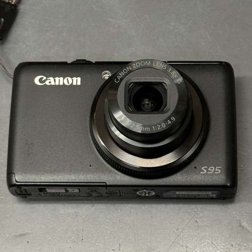 Canon S95