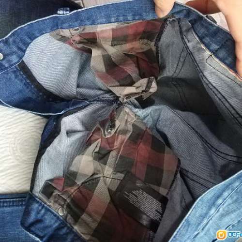 99% New Burberry Prorsum 天藍色洗水牛仔褲 Size 31