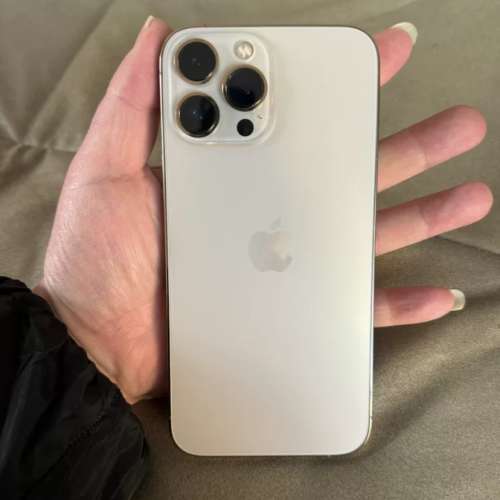 iPhone 13 pro max 1TB 自用機，電池效能87 ％，送Magsafe Case及玻璃貼