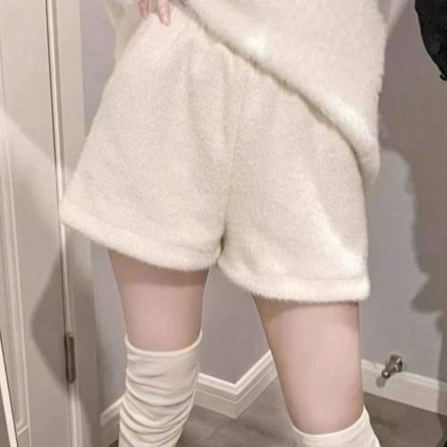秋冬水貂絨短褲
