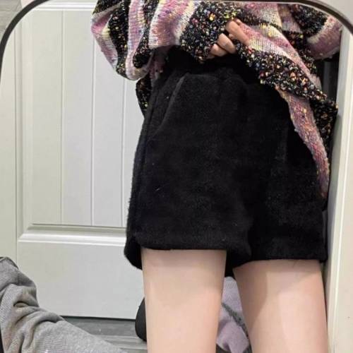 秋冬水貂絨短褲