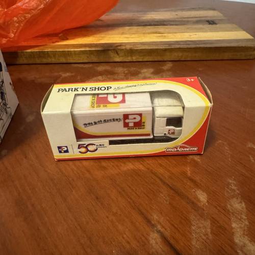 百佳5 0週年紀念車仔