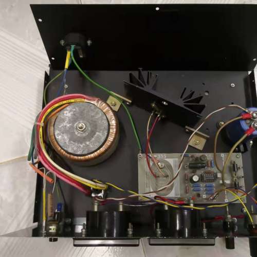 通用可調0-15V 5A 直流電源穩壓器