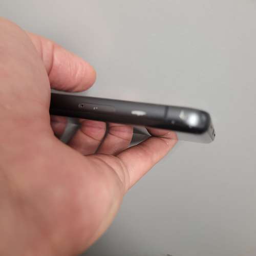 Google pixel 8 8+128 Mon 有小黑點