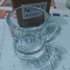 全新吸塵機和酒杯仔
