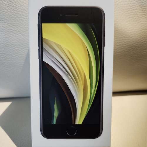 iPhone SE 64GB 92% battery