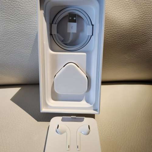 iPhone SE 64GB 92% battery