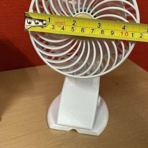 座枱或夾, USB叉電, 兩用風扇 , 可以調較角度