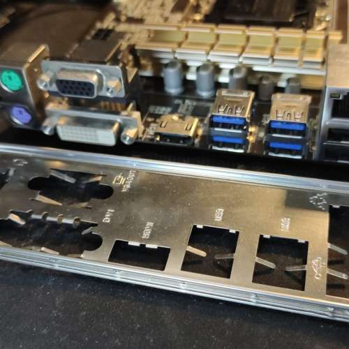 四代主版 ASUS Z97-K  ATX (正版Window10Home) Socket 1150