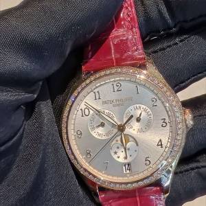 百達翡麗（Patek Philippe）4947R