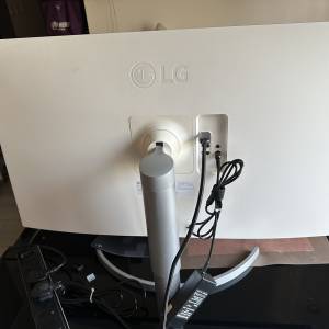 LG 32UN650