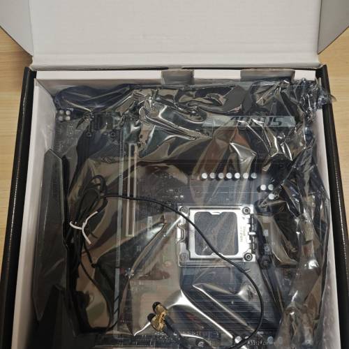 gigabyte b650m aorus elite ax