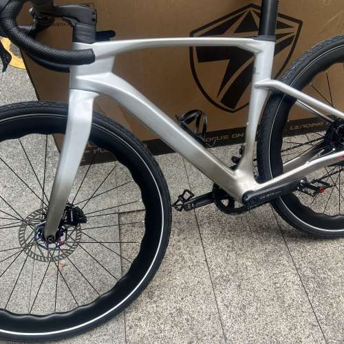 TWITTER GRAVEL V3 電變13速 桶軸碟剎碳纖維公路車 送水架前後蛙燈