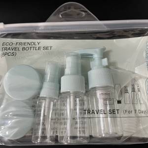100% 新 travel bottle set 旅行便儶容器 5 件裝連收納包