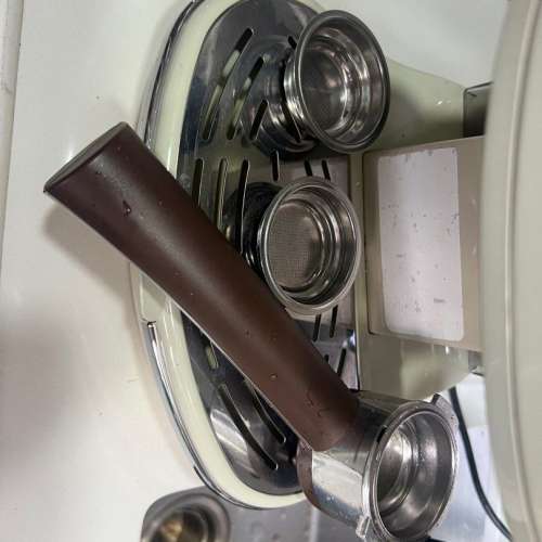 Delonghi 半自動 咖啡機