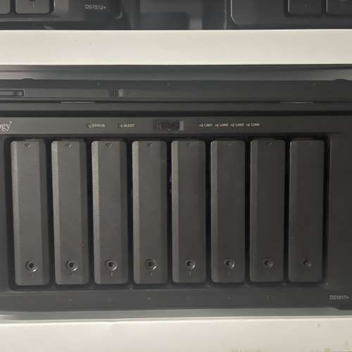 Synology DS1817+ 連Daul 10g lan  intel x550