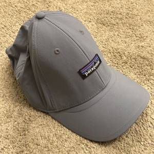 新淨：Patagonia Men’s Grey Blue Cap 灰藍色鴨咀帽 Unisex 男女合用