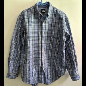 新淨：THE North Face MEN’S Blue Shirt 藍格仔恤衫 Size L