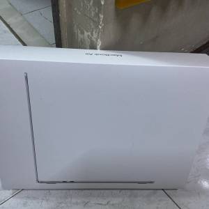 2025 Macbook Air M4 銀色 15吋