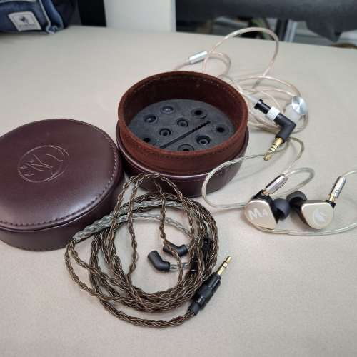 Fir audio M4 混合單元耳機